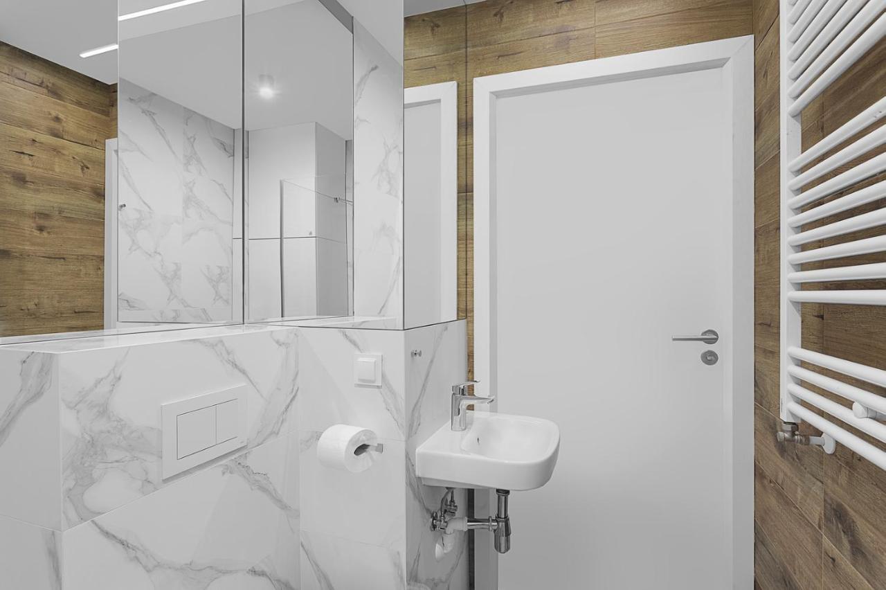 Enes Apartments Legnicka Street A Breslavia Exterior foto